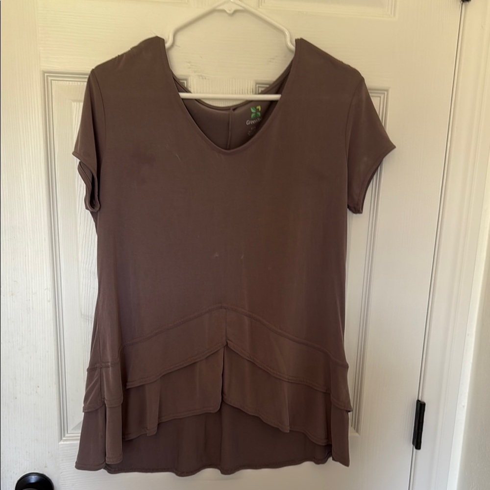 GreenTea Brown Asymmetrical Tiered Short Sleeve Blouse